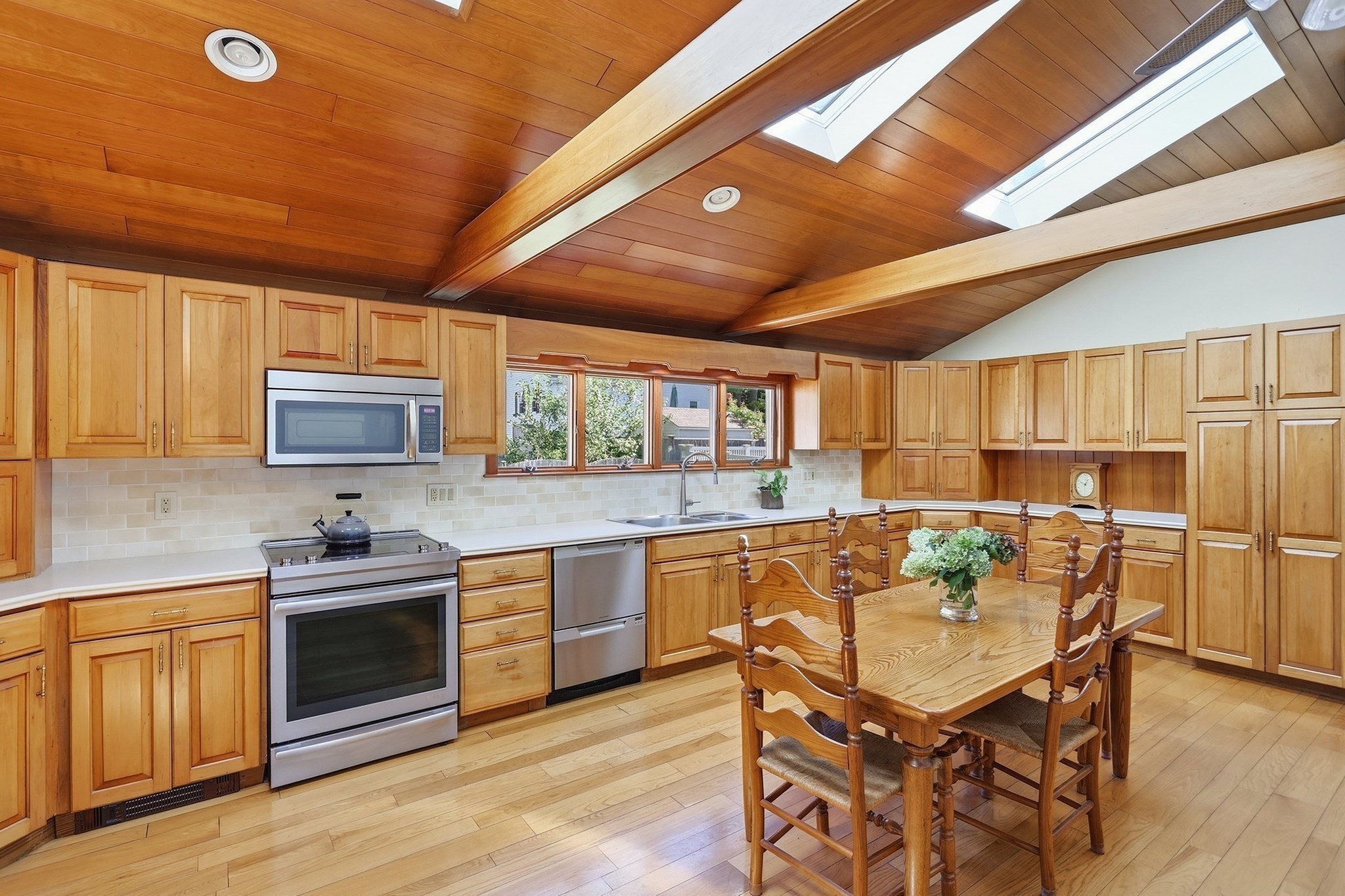 4 Nevada Road Burlington, MA 01803 - Photo 6 of 21 Gallery Image 6