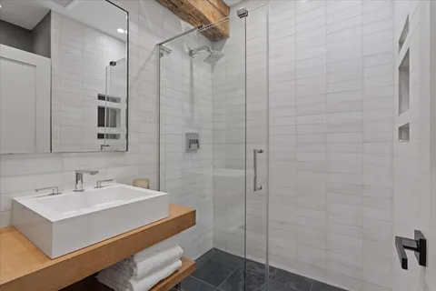 $775,000 | 1000 West Washington Boulevard, Unit 132, Chicago, IL 60607