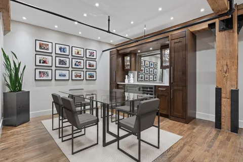 $775,000 | 1000 West Washington Boulevard, Unit 132, Chicago, IL 60607