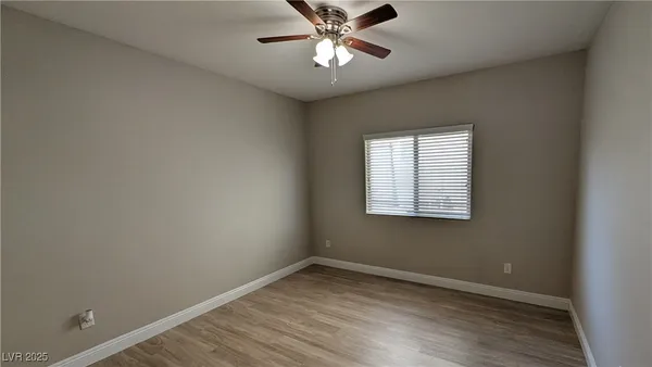 $2,595 | 10668 Berkshire Woods Avenue, Las Vegas, NV 89166