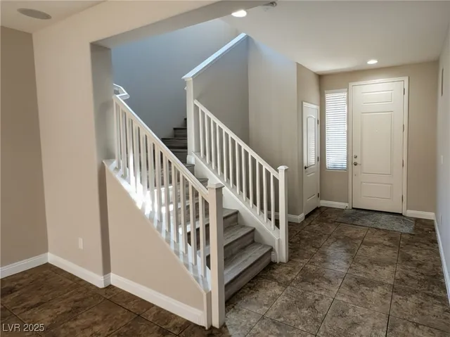 $2,595 | 10668 Berkshire Woods Avenue, Las Vegas, NV 89166