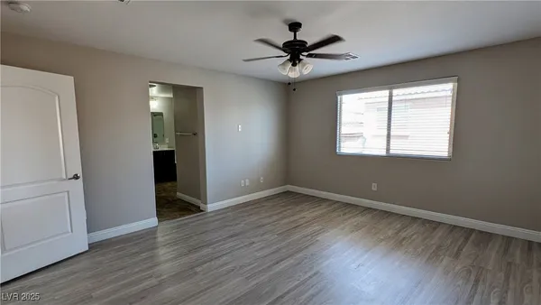$2,595 | 10668 Berkshire Woods Avenue, Las Vegas, NV 89166