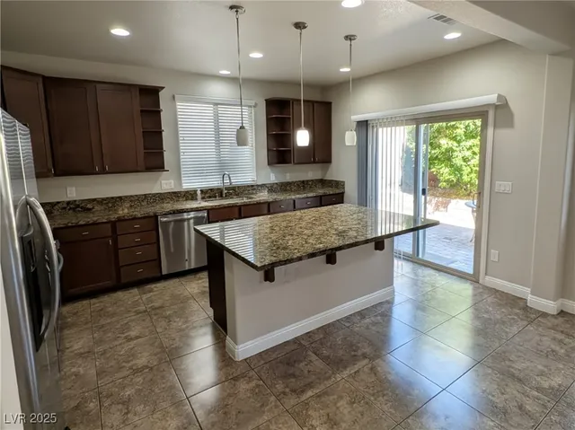 $2,595 | 10668 Berkshire Woods Avenue, Las Vegas, NV 89166