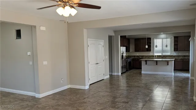 $2,595 | 10668 Berkshire Woods Avenue, Las Vegas, NV 89166