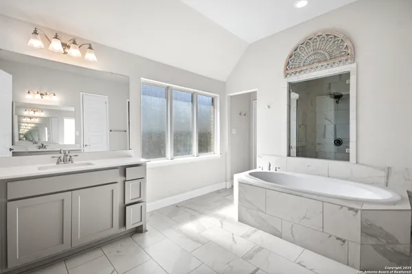 $4,000 | 117 Boulder Creek, Boerne, TX 78006