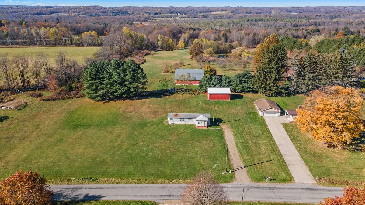 11328 Donation Road Waterford, PA 16441 - Photo 2 of 13 Gallery Image 2