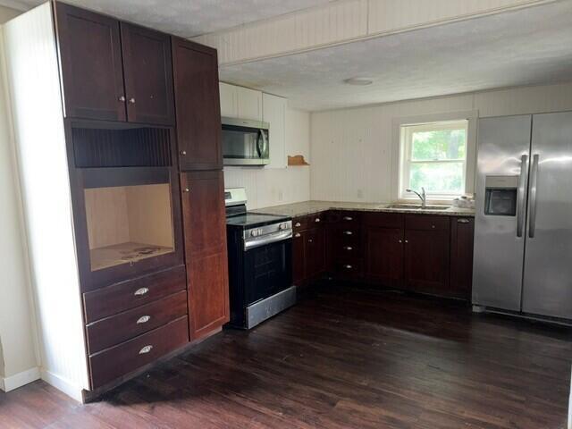 128 West Corwin Street Circleville, OH 43113 - Photo 13 of 26 12