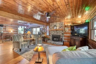 $549,000 | 520 Farmer Drive, Murphy, NC 28906