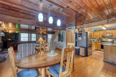 $549,000 | 520 Farmer Drive, Murphy, NC 28906