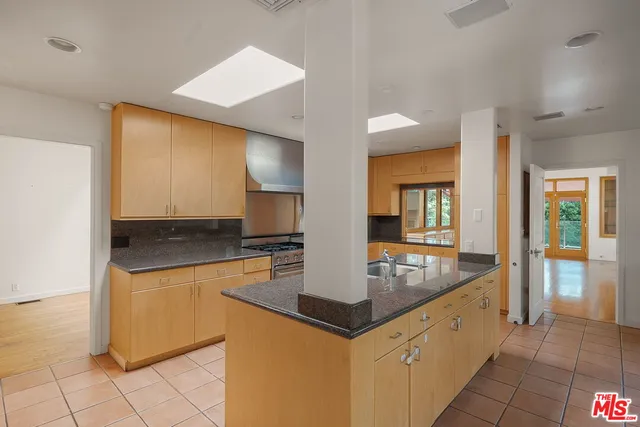 $5,995,000 | 604 South Saltair Avenue, Los Angeles, CA 90049