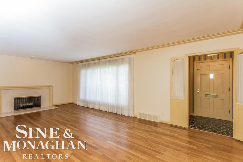 21 Hawthorne Road Grosse Pointe Shores, MI 48236 - Photo 12 of 80