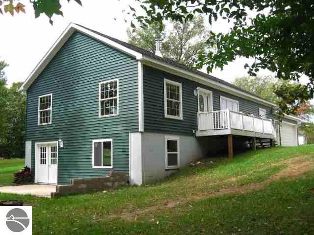 10801 No 19 Road Buckley, MI 49620 - Photo 4 of 23 1720656-3.JPG