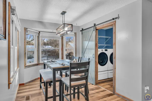 $285,000 | 3101 Southwest 32nd Street, Topeka, KS 66614