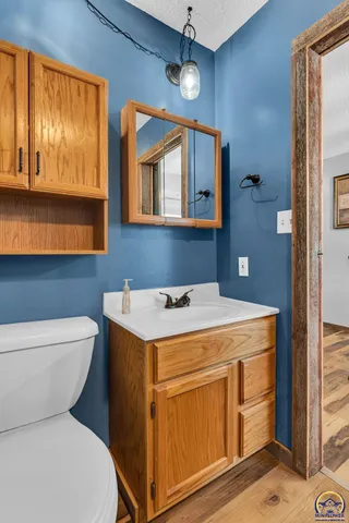 $285,000 | 3101 Southwest 32nd Street, Topeka, KS 66614