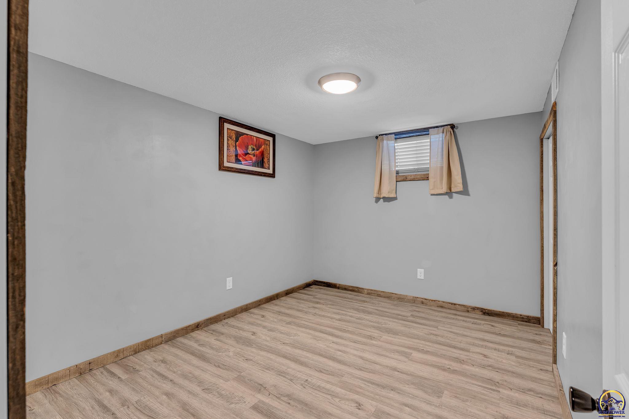 3101 Southwest 32nd Street Topeka, KS 66614 - Photo 36 of 51