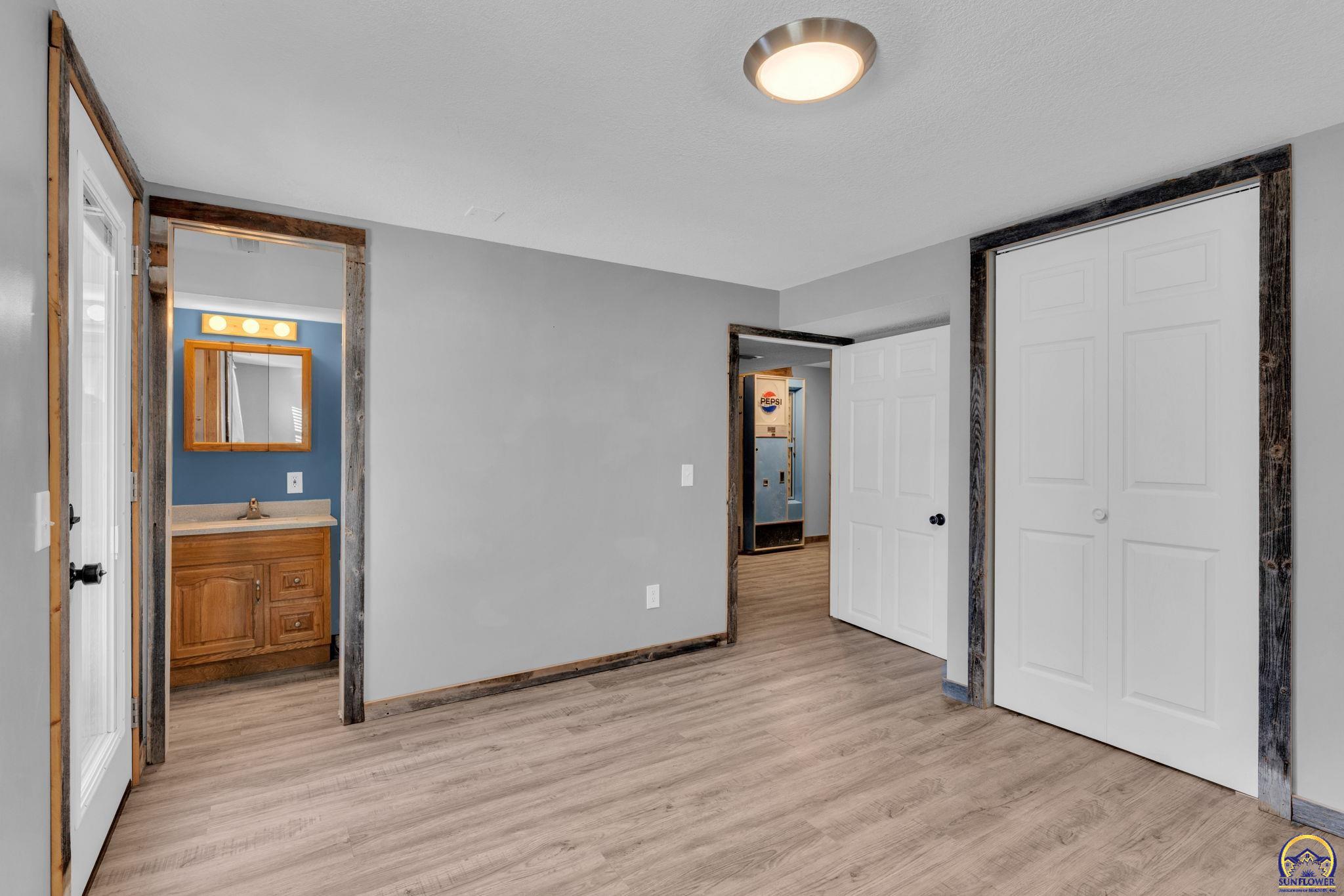 3101 Southwest 32nd Street Topeka, KS 66614 - Photo 38 of 51