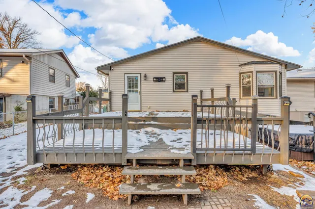 $285,000 | 3101 Southwest 32nd Street, Topeka, KS 66614