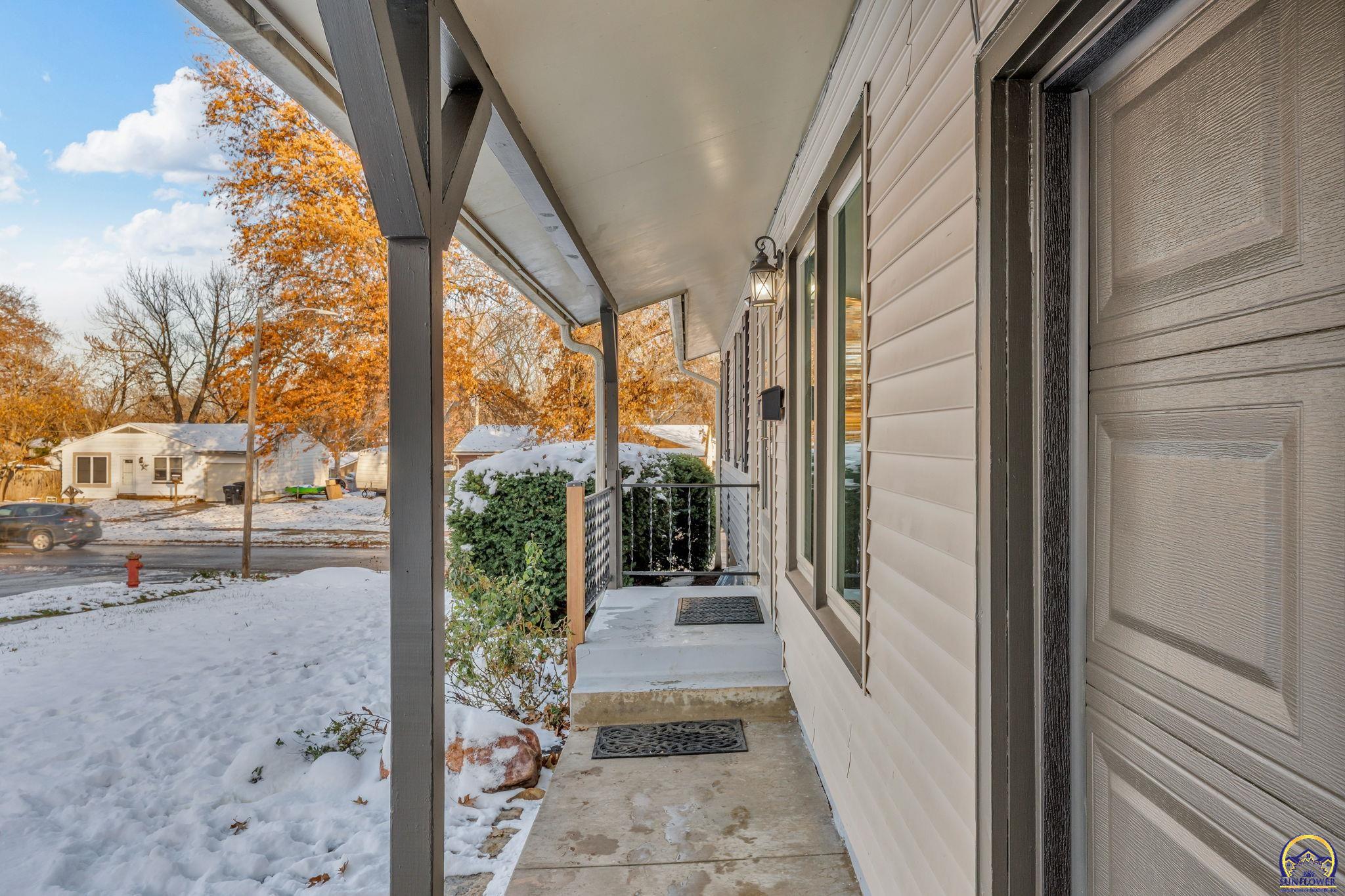 3101 Southwest 32nd Street Topeka, KS 66614 - Photo 5 of 51