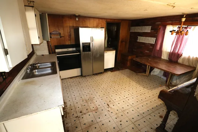 $199,900 | 7408 North Market Street, Spokane, WA 99217