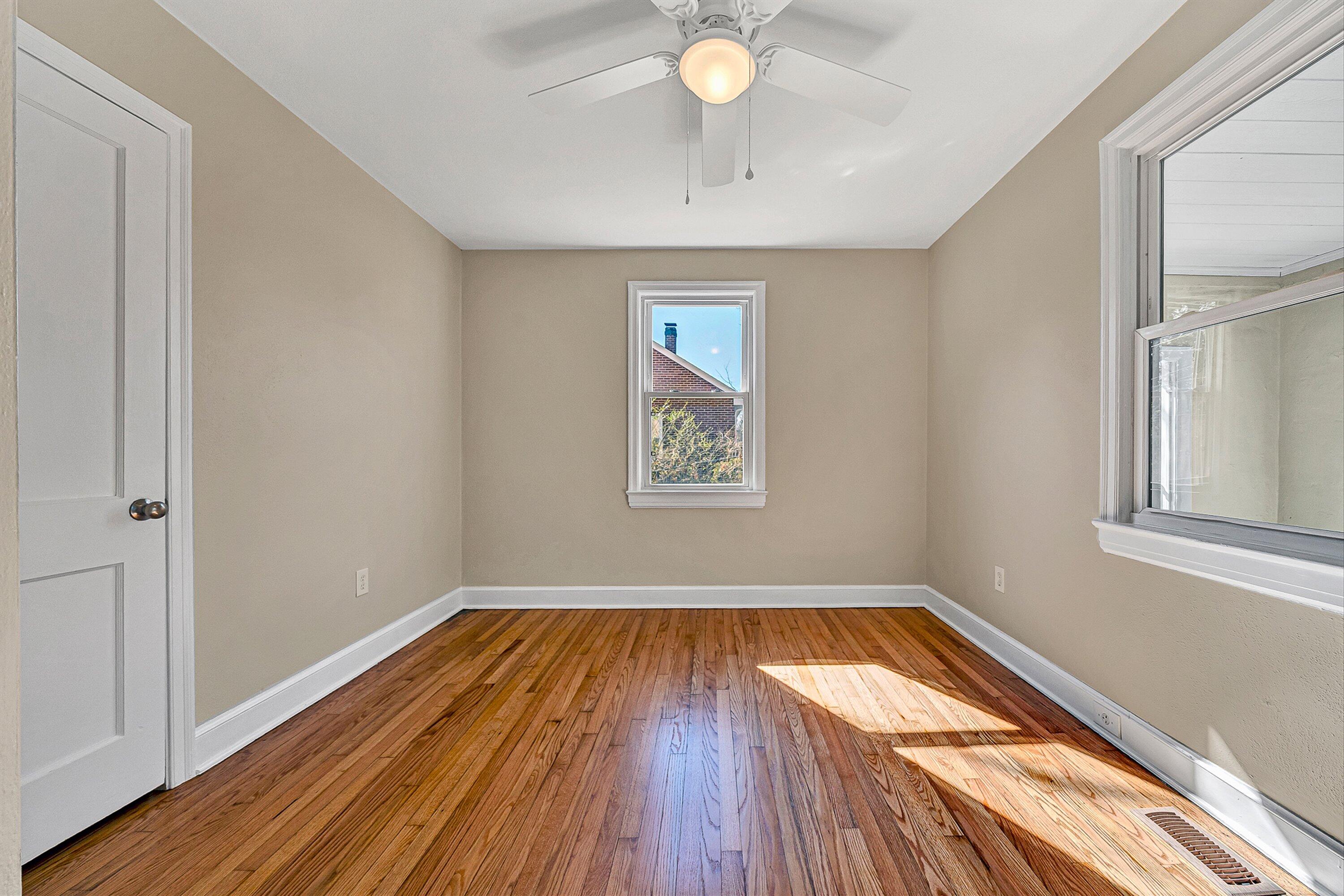 2106 Colgate Street Northeast Roanoke, VA 24012 - Photo 11 of 26 12-VM-03703