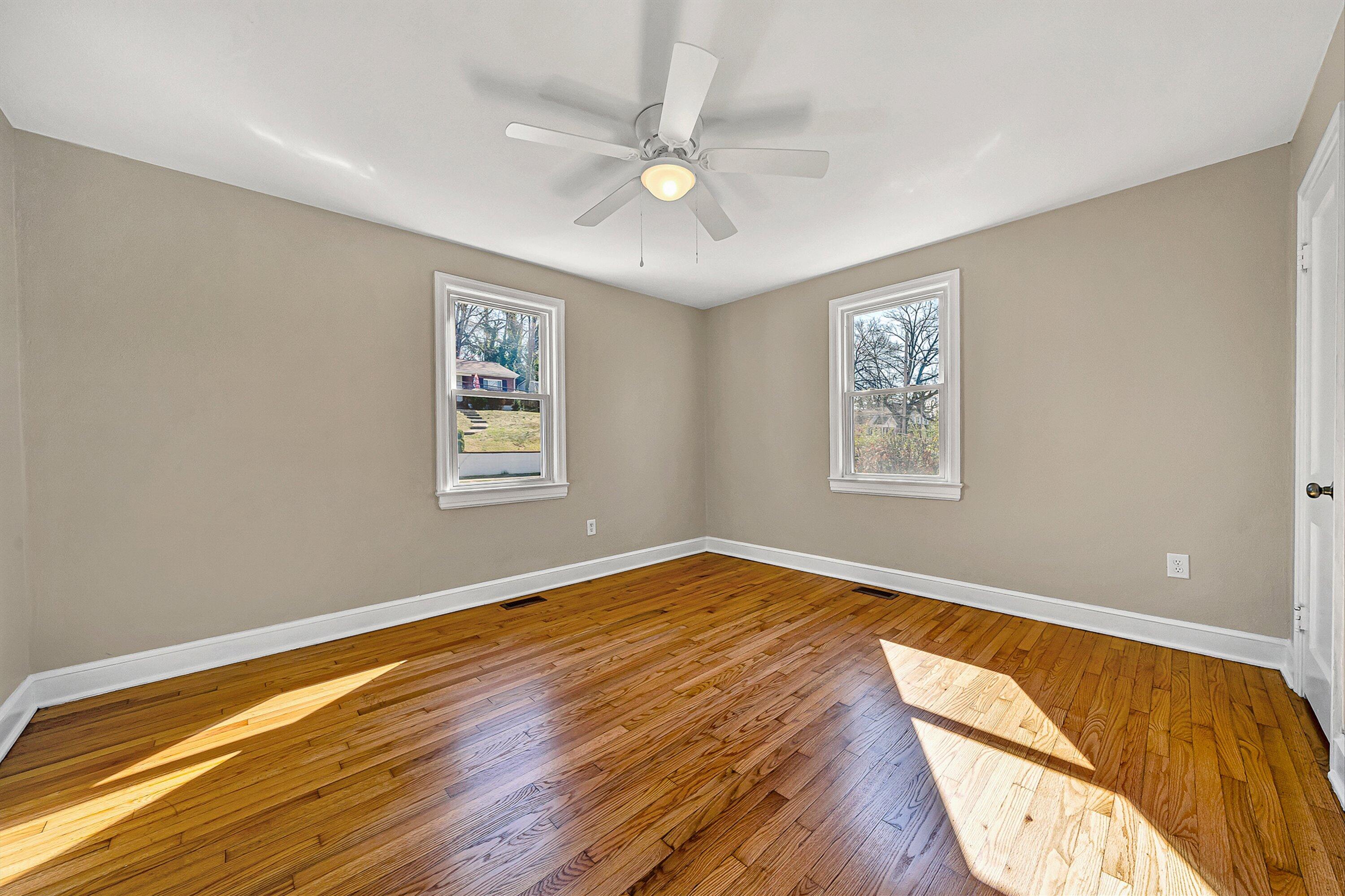 2106 Colgate Street Northeast Roanoke, VA 24012 - Photo 13 of 26 14-VM-03709