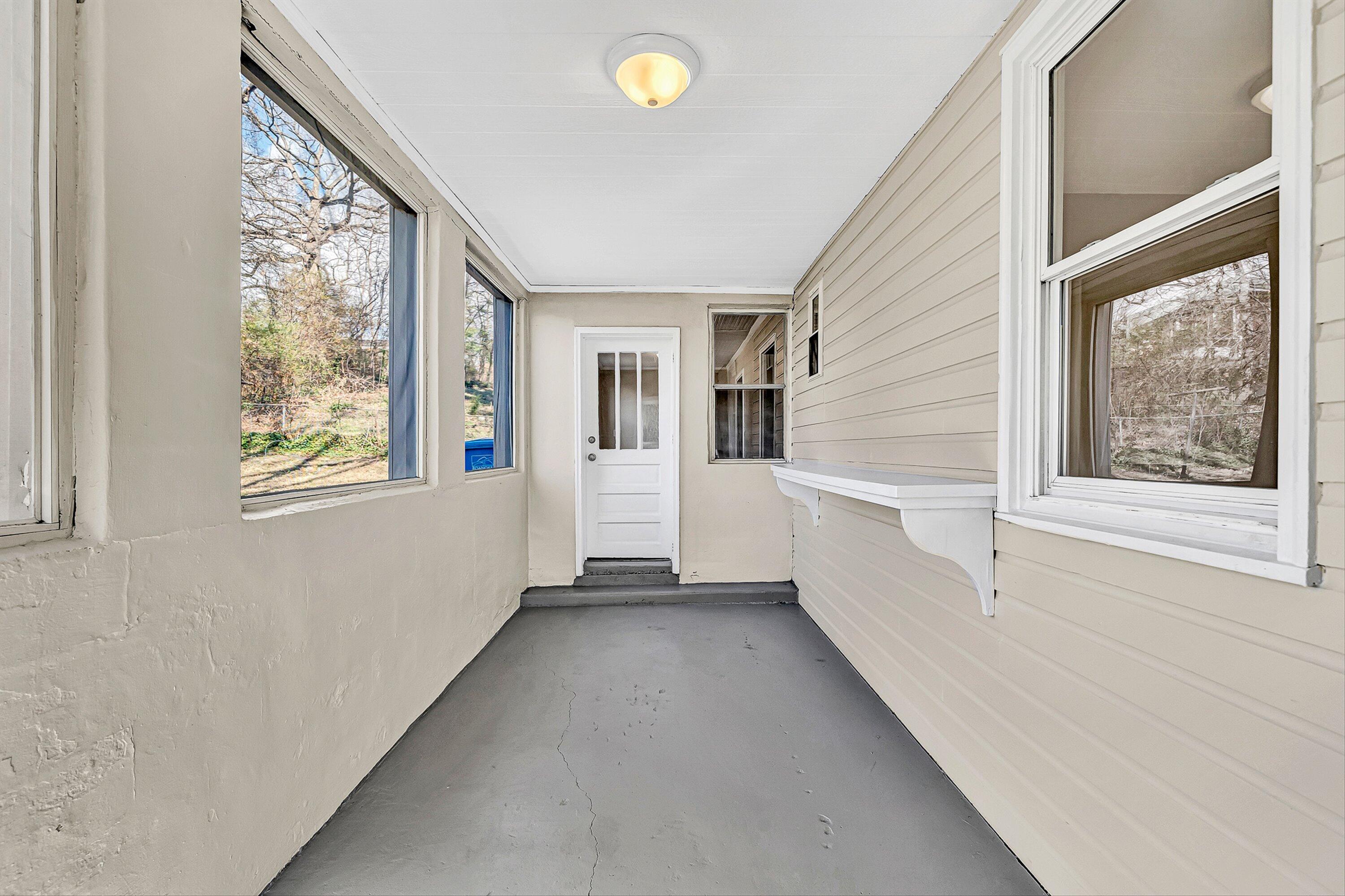 2106 Colgate Street Northeast Roanoke, VA 24012 - Photo 21 of 26 22-VM-03676