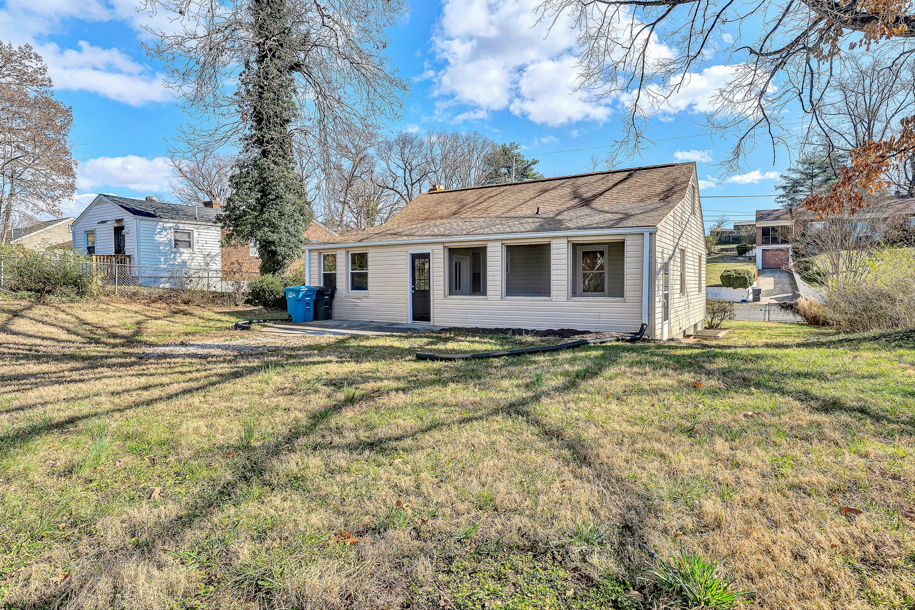 2106 Colgate Street Northeast Roanoke, VA 24012 - Photo 24 of 26 26-VM-03688
