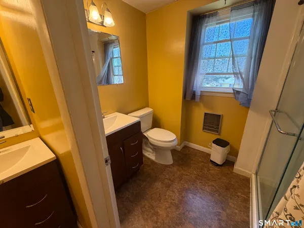 $439,900 | 164 Brooks Hill Road, Wolcott, CT 06716
