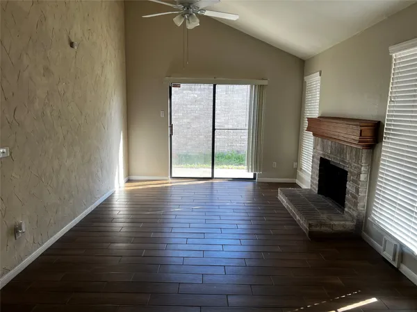 $1,700 | 18522 Glen Briar Lane, Houston, TX 77084