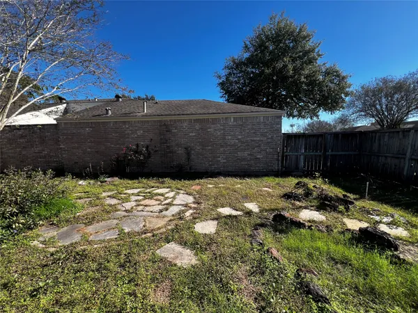 $1,700 | 18522 Glen Briar Lane, Houston, TX 77084