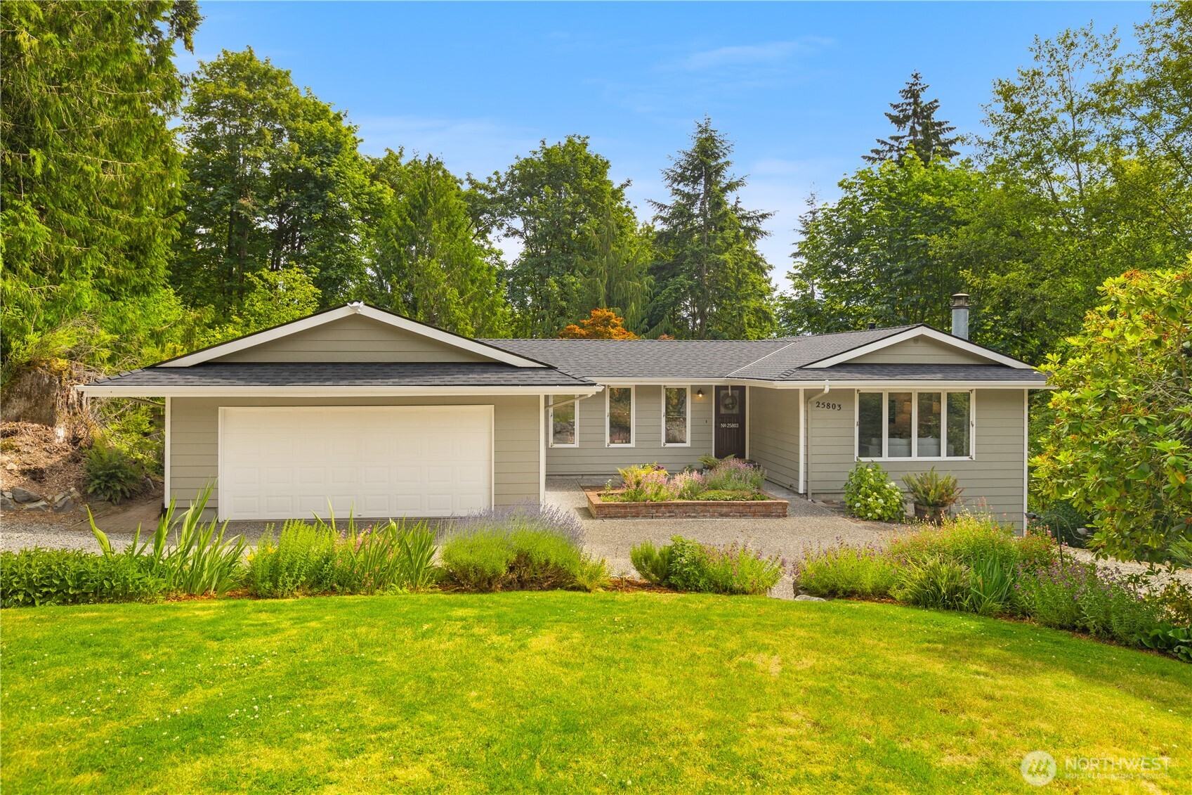 25803 Southeast 157th Street Issaquah, WA 98027 - Photo 2 of 40