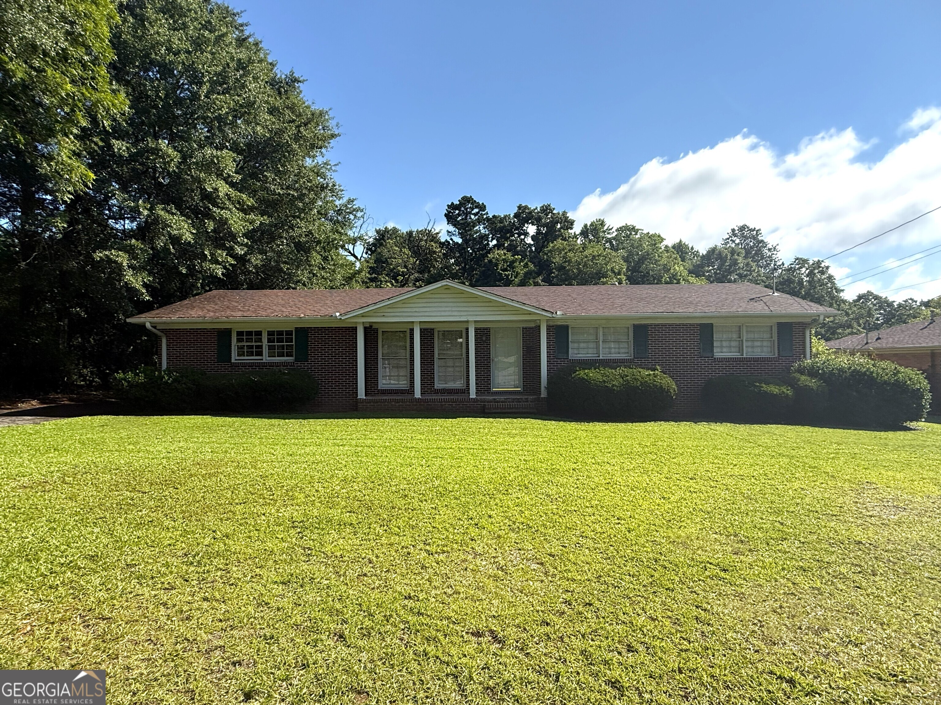 401 Edwards Street Elberton, GA 30635 - Photo 1 of 13