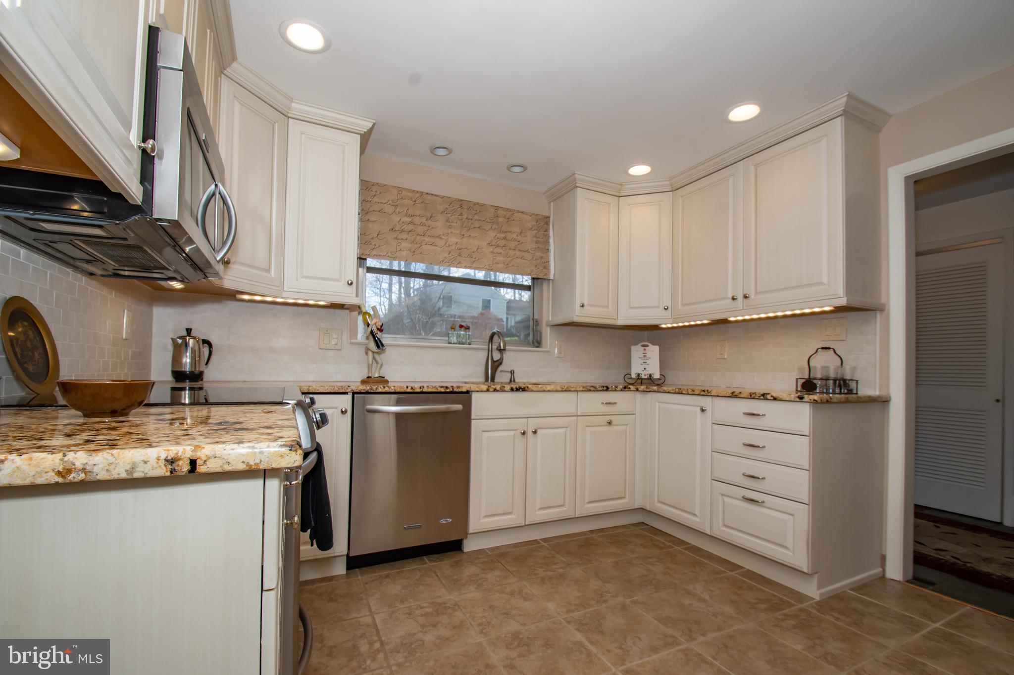249 Orchard Road Paoli, PA 19301 - Photo 9 of 29 Kitchen upgrade