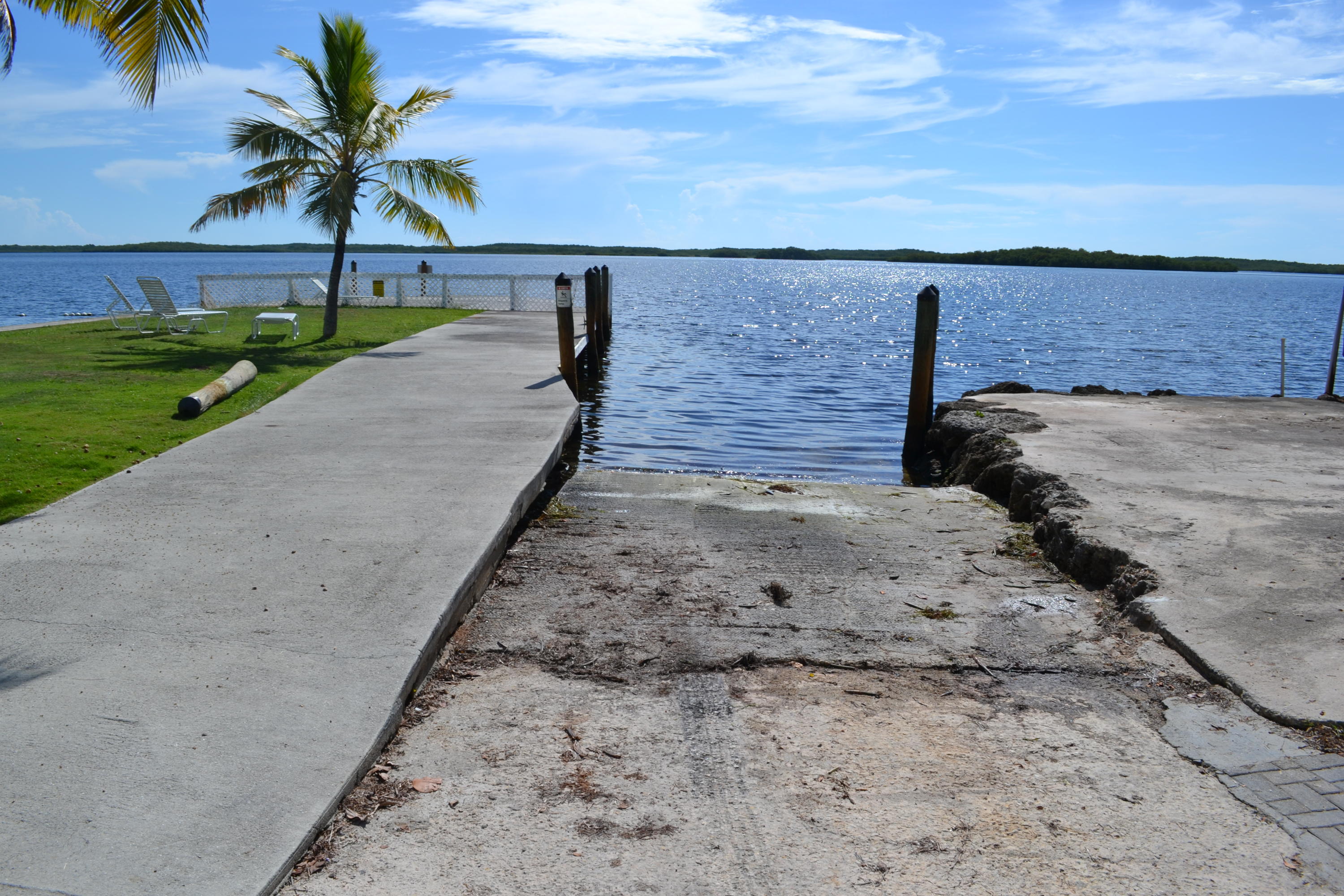 39 Bass Avenue Key Largo, FL 33037 - Photo 23 of 25 a view of ocean with beach