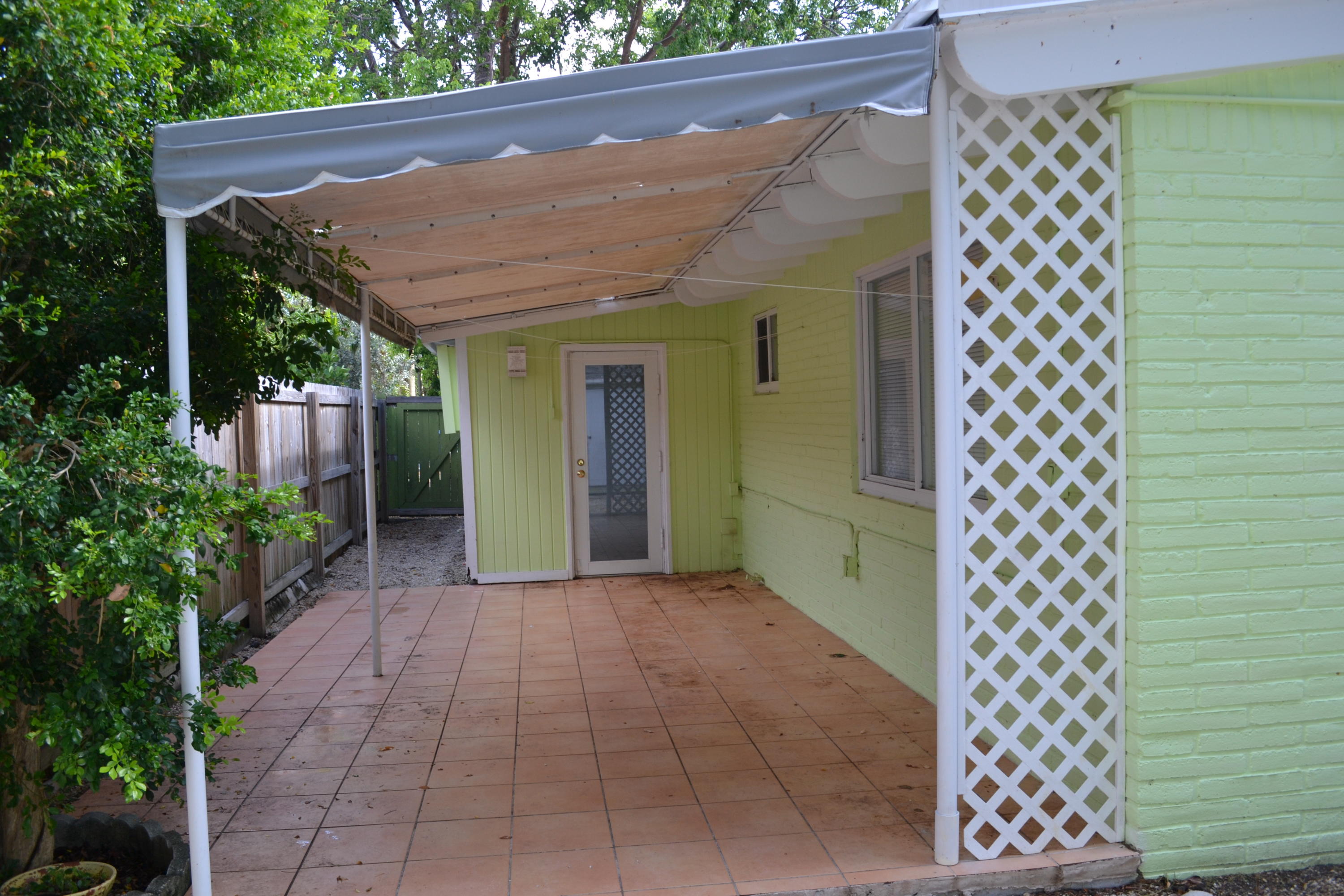 39 Bass Avenue Key Largo, FL 33037 - Photo 4 of 25