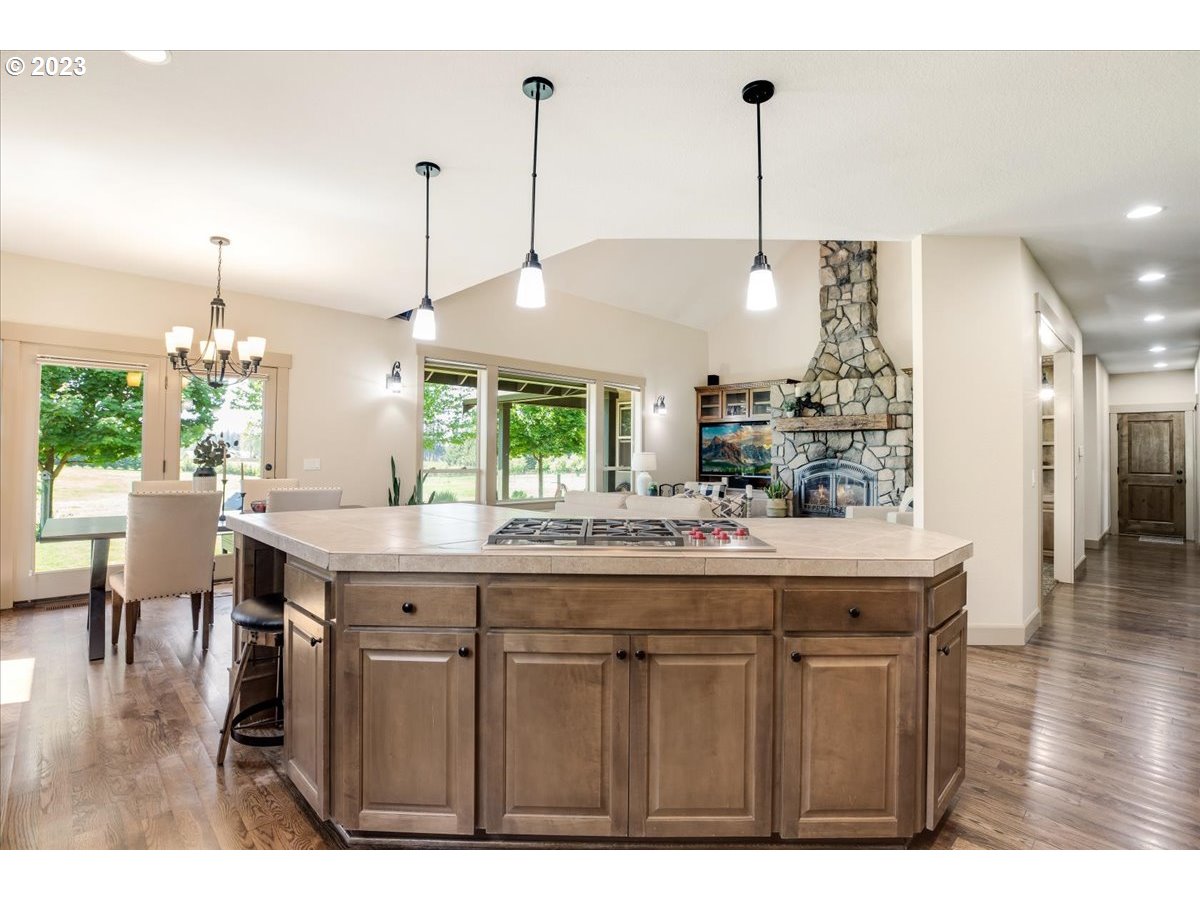 22633 South Ferguson Road Beavercreek, OR 97004 - Photo 12 of 48 Gallery Image 12