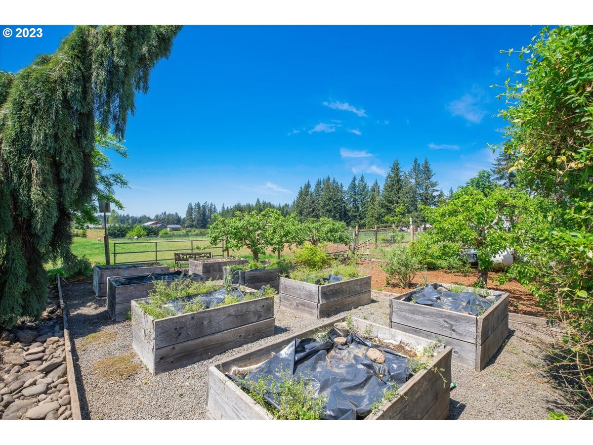 22633 South Ferguson Road Beavercreek, OR 97004 - Photo 36 of 48 Gallery Image 36