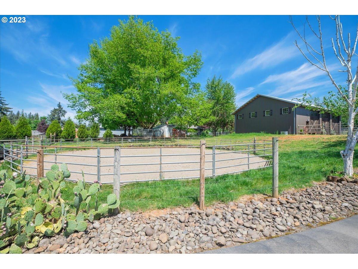 22633 South Ferguson Road Beavercreek, OR 97004 - Photo 37 of 48 Gallery Image 37