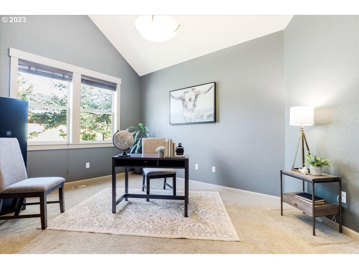22633 South Ferguson Road Beavercreek, OR 97004 - Photo 5 of 48 Gallery Image 5
