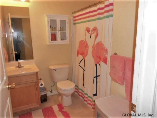 206 Cedar Rensselaer, NY 12144 - Photo 11 of 19 Photo 11