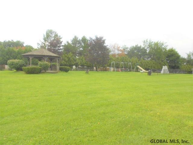 206 Cedar Rensselaer, NY 12144 - Photo 17 of 19 Photo 17