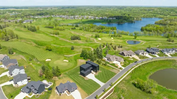 $2,200,000 | 1353 Palmer Drive North, Lake Elmo, MN 55042