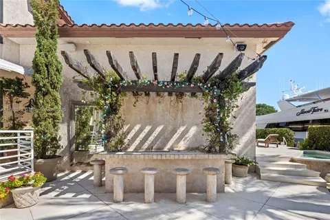 a outdoor view with a sitting space