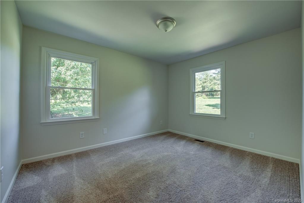 146 Colt Thornburg Road Dallas, NC 28034 - Photo 22 of 31 Gallery Image 22