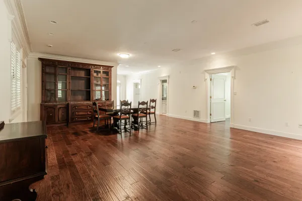 $10,000,000 | 204 Laura Lane, Gulf Breeze, FL 32561