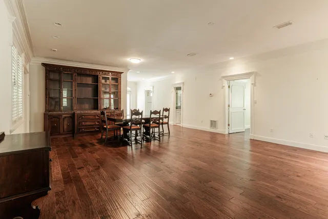 $10,000,000 | 204 Laura Lane, Gulf Breeze, FL 32561