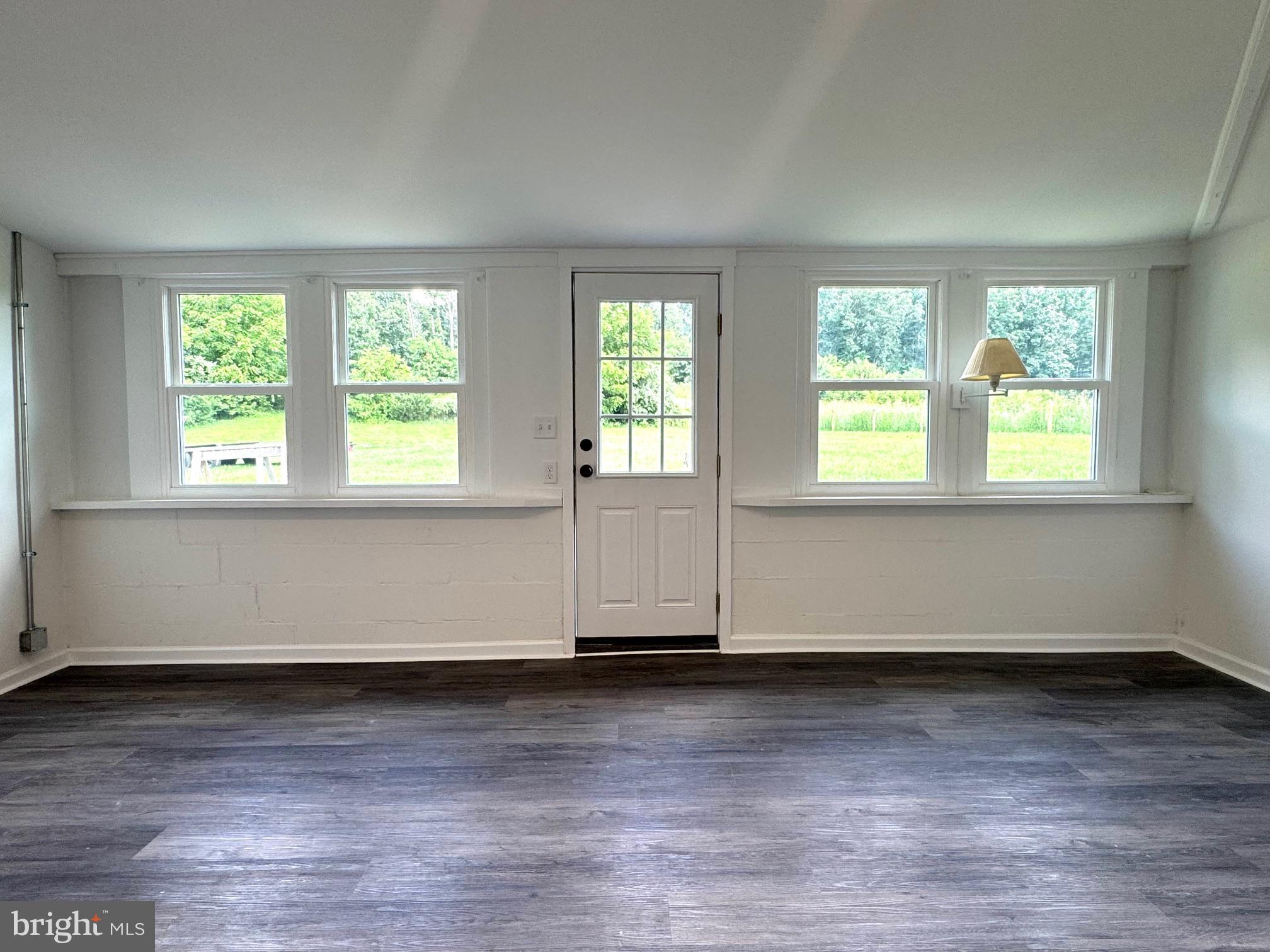 1822 Pleasant View Road Mount Jackson, VA 22842 - Photo 17 of 48 Sunroom