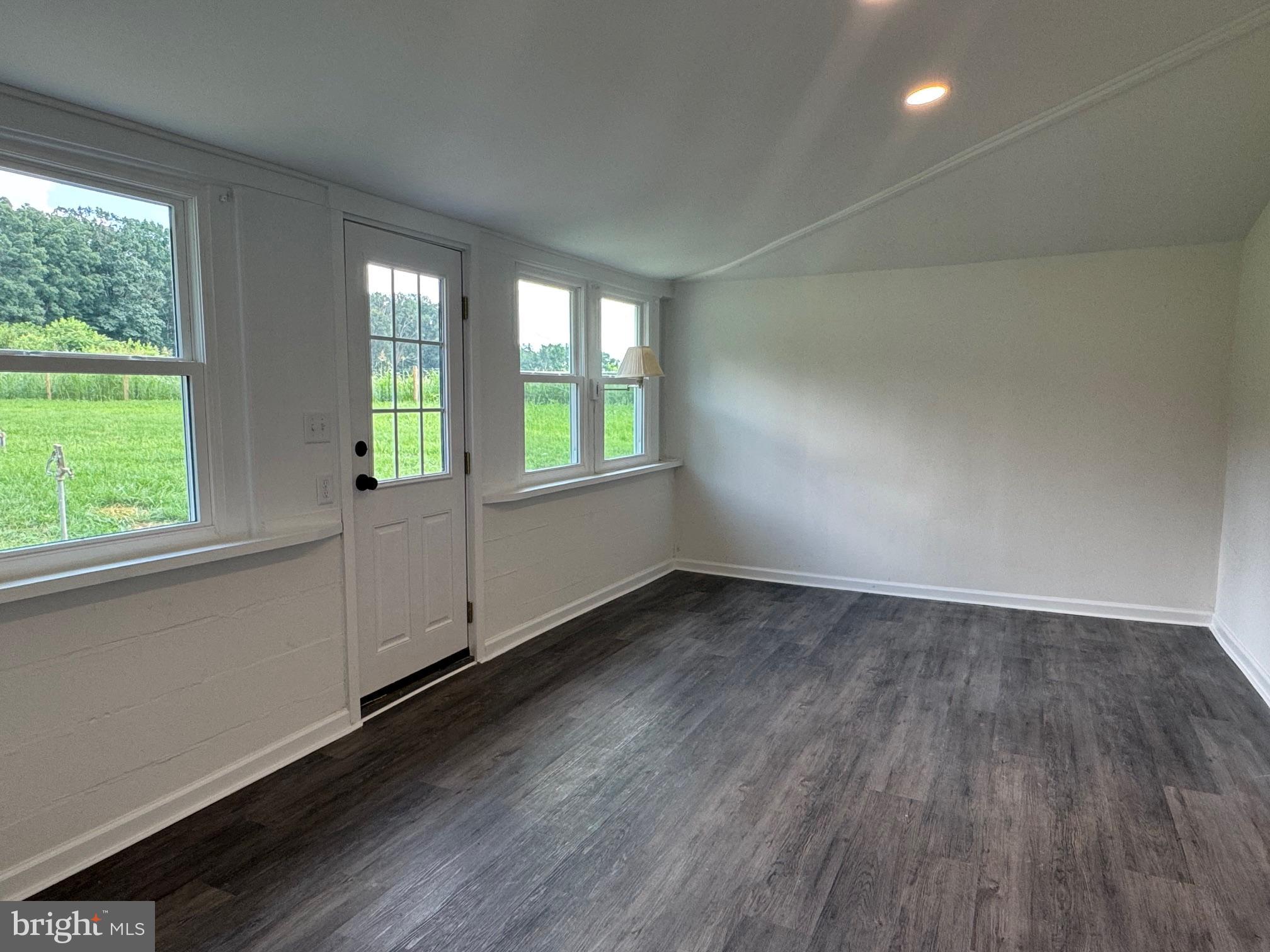 1822 Pleasant View Road Mount Jackson, VA 22842 - Photo 19 of 48 Sunroom