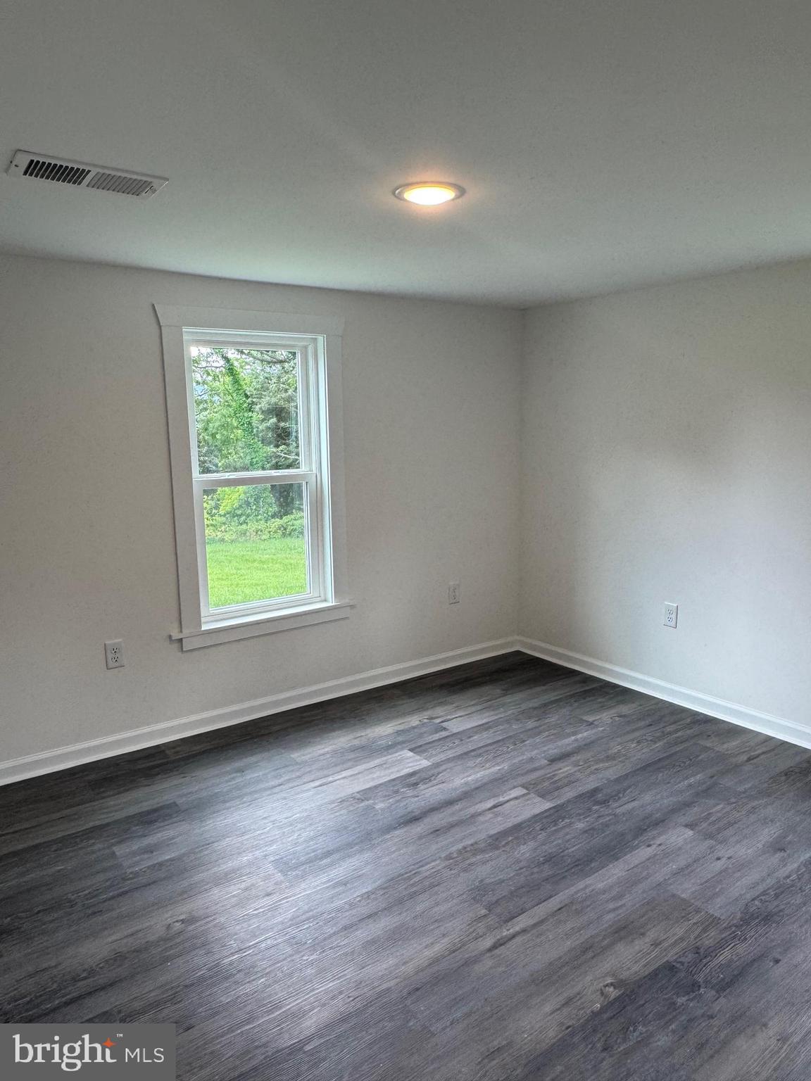 1822 Pleasant View Road Mount Jackson, VA 22842 - Photo 21 of 48 Main Level Bedroom