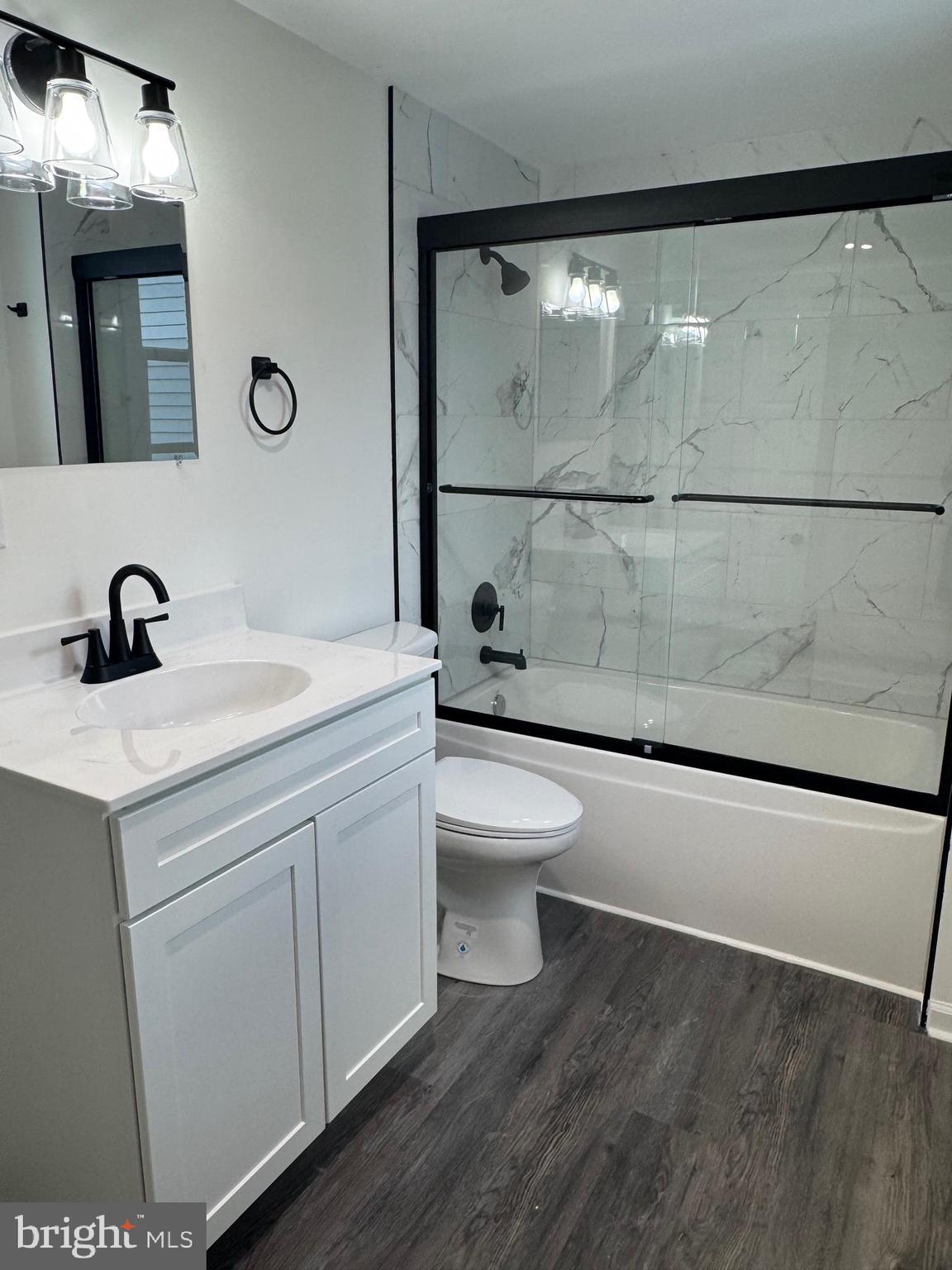 1822 Pleasant View Road Mount Jackson, VA 22842 - Photo 24 of 48 Full Bathroom on Main Level